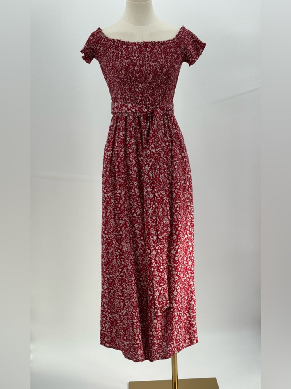 Lulus Behold Red Floral Print Off-the-Shoulder Jumpsuit Smocked Size Small - Picture 9 of 11